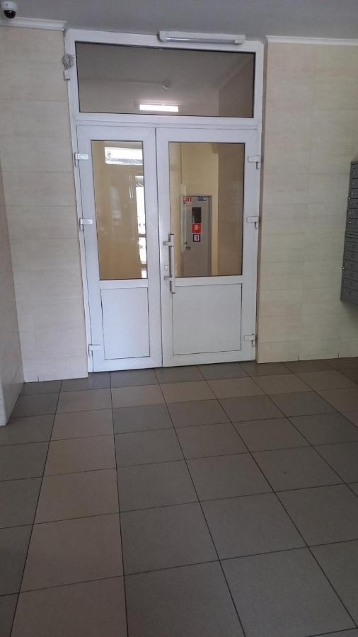 1 Поверх Ж К Паркові Озера Метро Дарниця Leilighet Kiev Eksteriør bilde